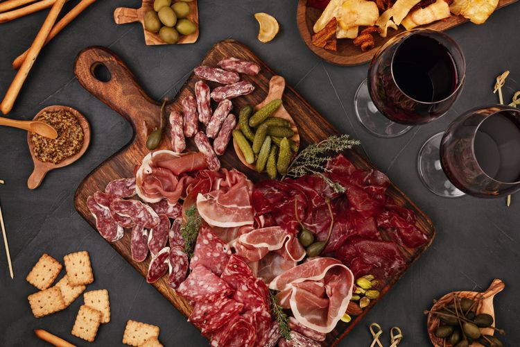 slajeslag Delicatessenpakket met Italiaanse en Spaanse vleeswaren